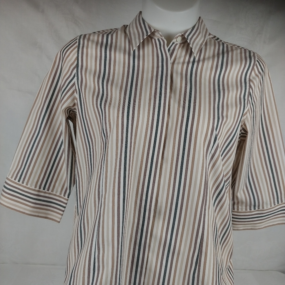 Women's Orvis Blouse size 18.